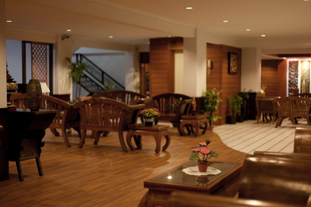 Bua Raya Hotel Чиангмай Экстерьер фото