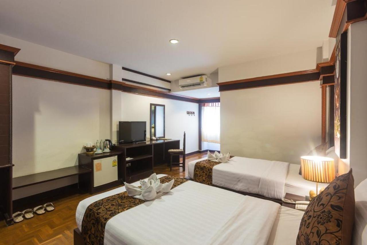 Bua Raya Hotel Чиангмай Экстерьер фото